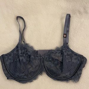 Victoria’s Secret - Dream Angels push up/without padding - Size 38DD - N…